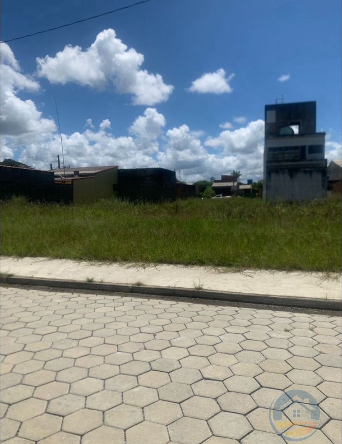 Terreno no bairro Jardim Leticia, Pós Linha