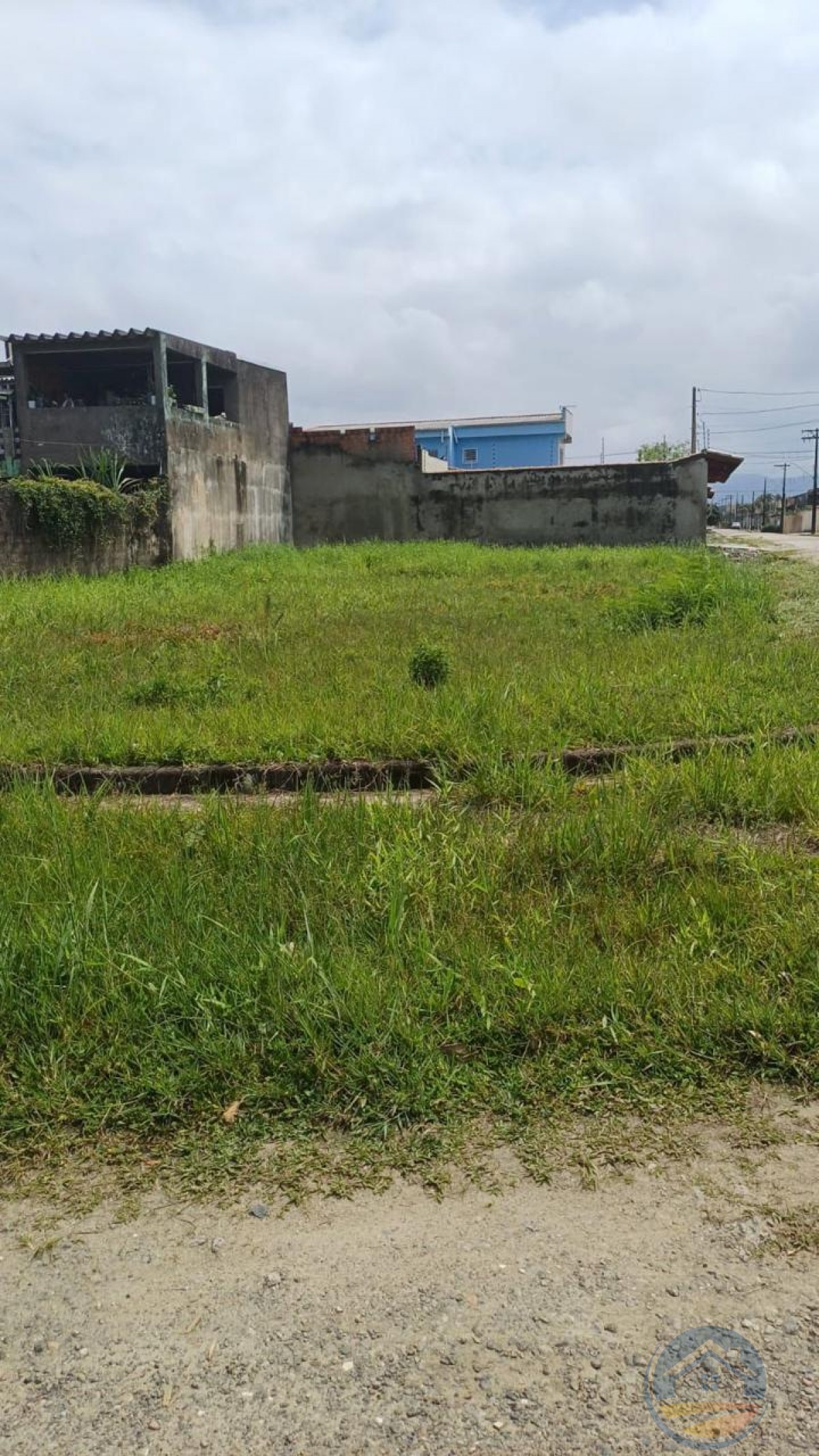 Terreno no bairro cibratel 2, Lado Linha
